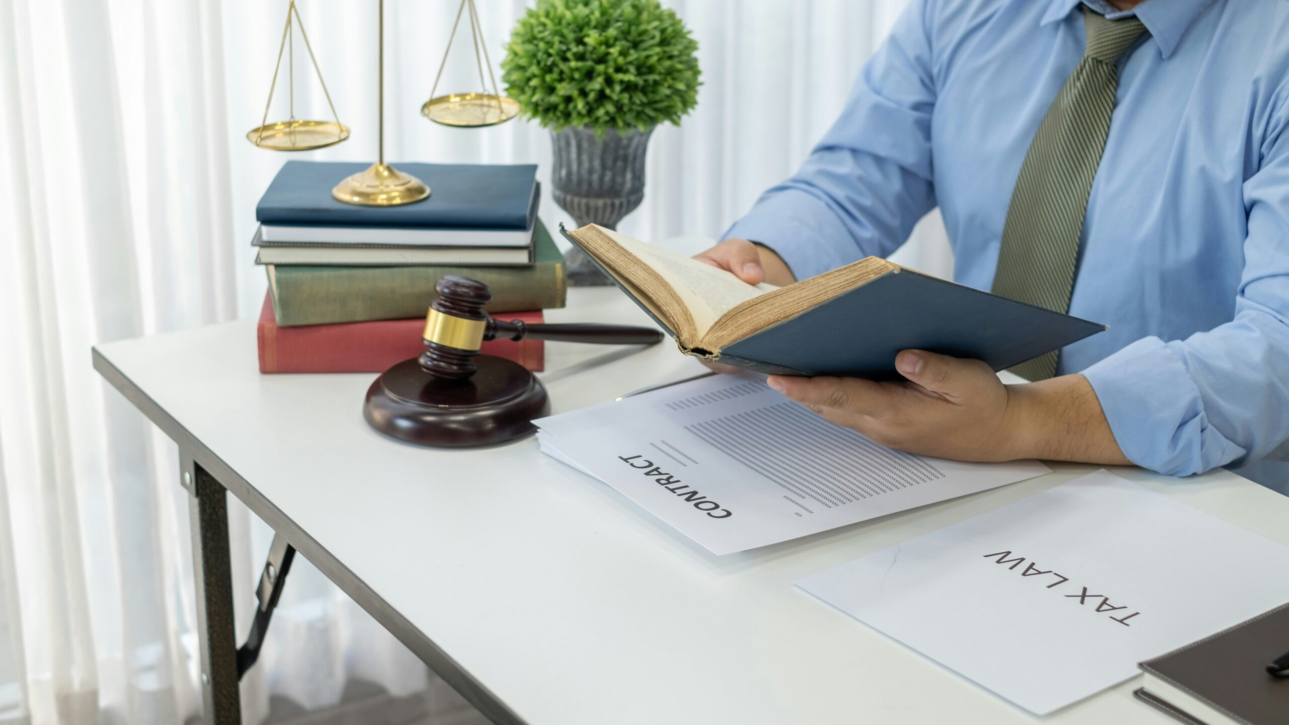 Choosing the Right Expert Witness for Personal Injury Cases